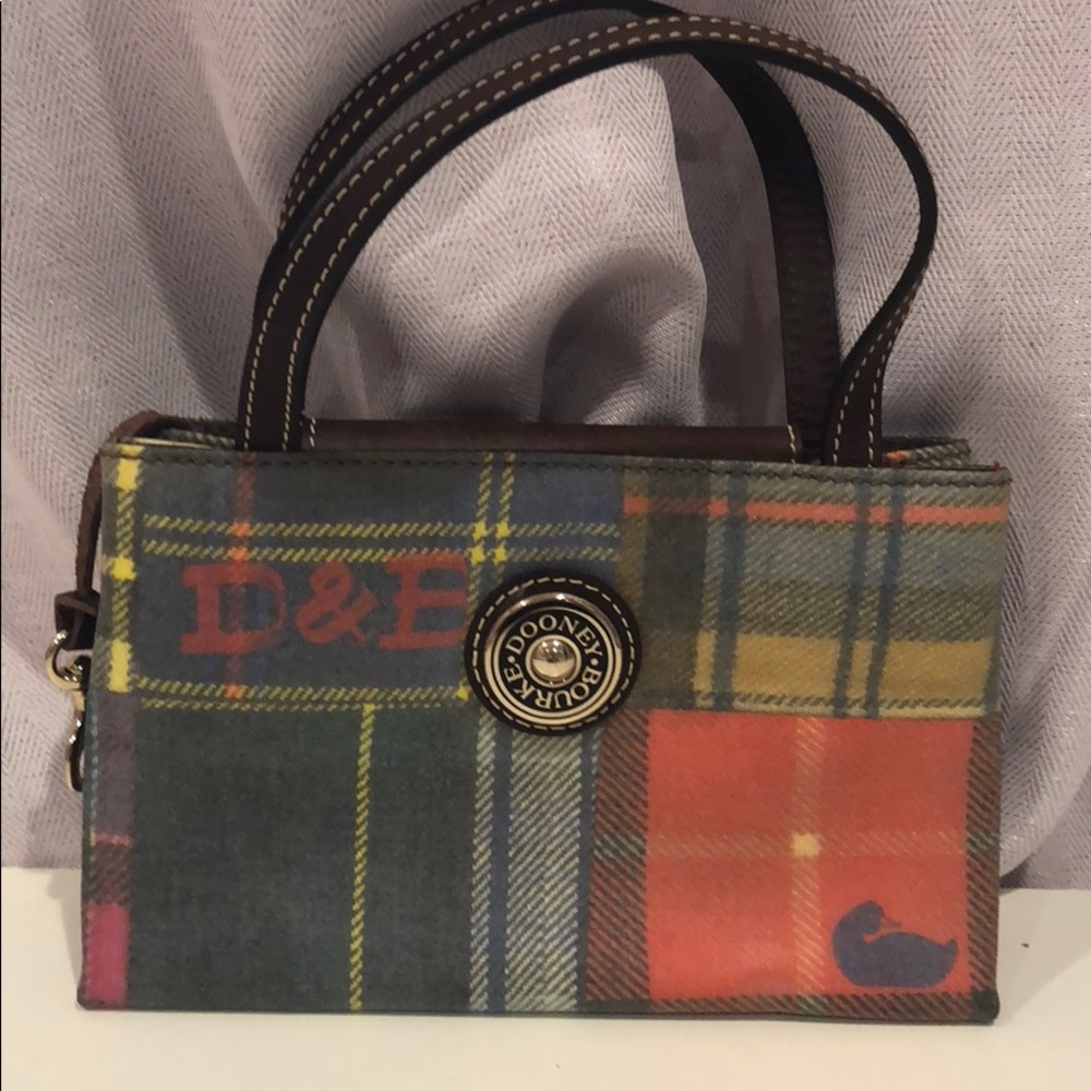 Dooney & Bourke Small Purse / Handbag